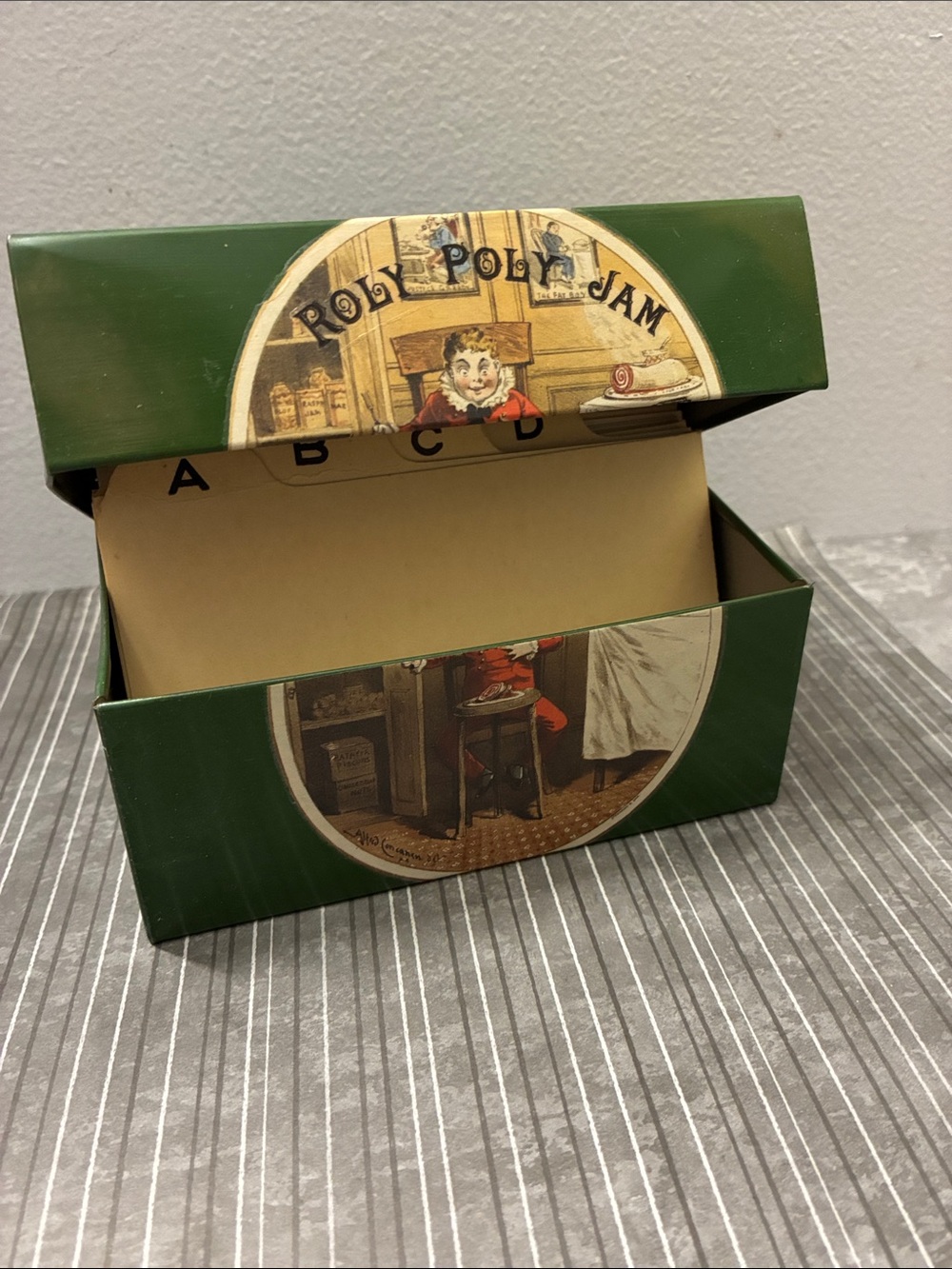 Vintage Decorative Storage Box - Green